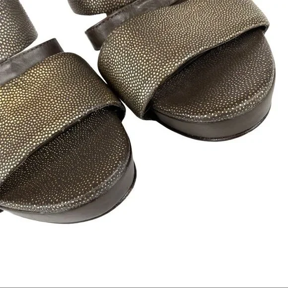 COLE HAAN / NIKE AIR Gold Leather Slide Sandals -7 - Picture 14 of 15